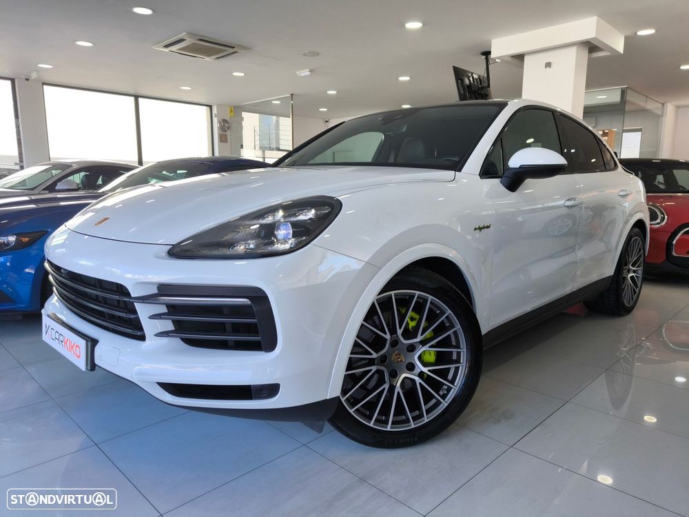 Porsche Cayenne Coupé E-Hybrid Platinum Edition - 2