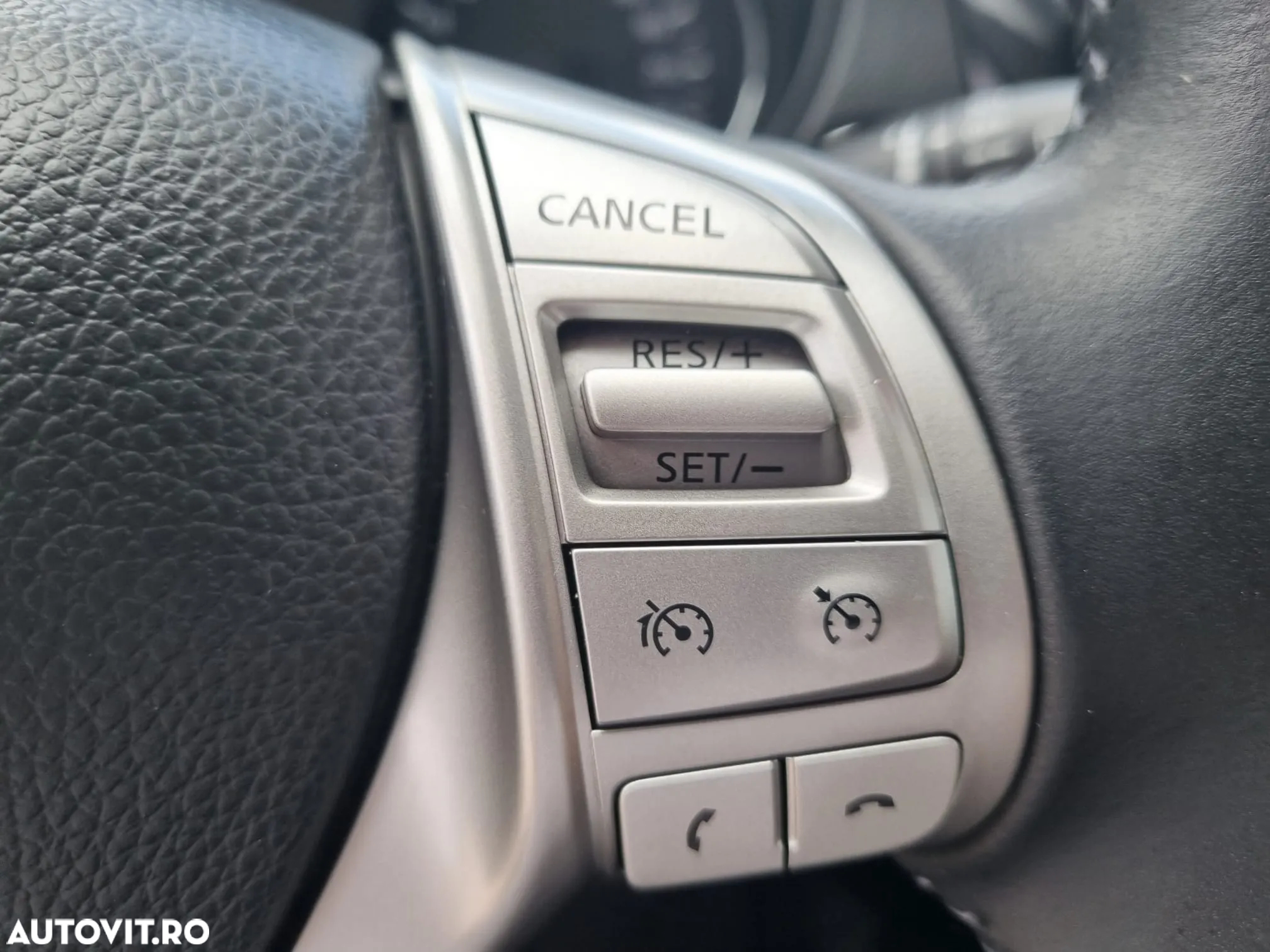 Nissan Qashqai 1.5 DCI N-Connecta - 16