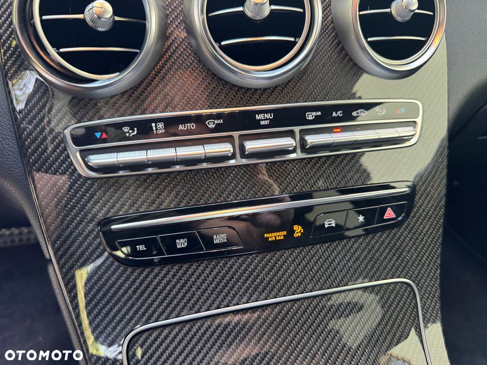 Mercedes-Benz GLC 300 d 4Matic 9G-TRONIC AMG Line - 15