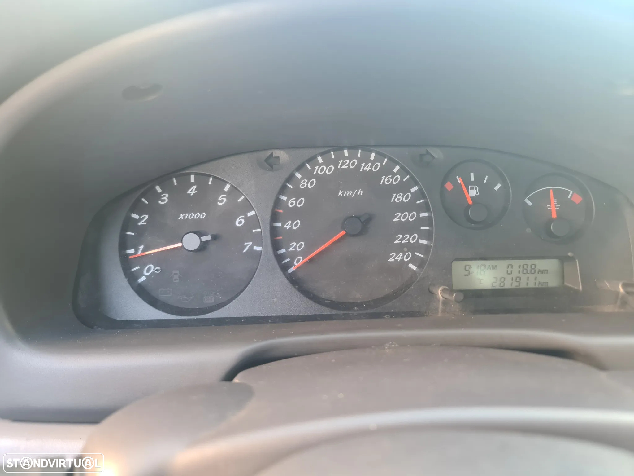 Nissan Almera 1.5 Comfort ABS+AC - 4