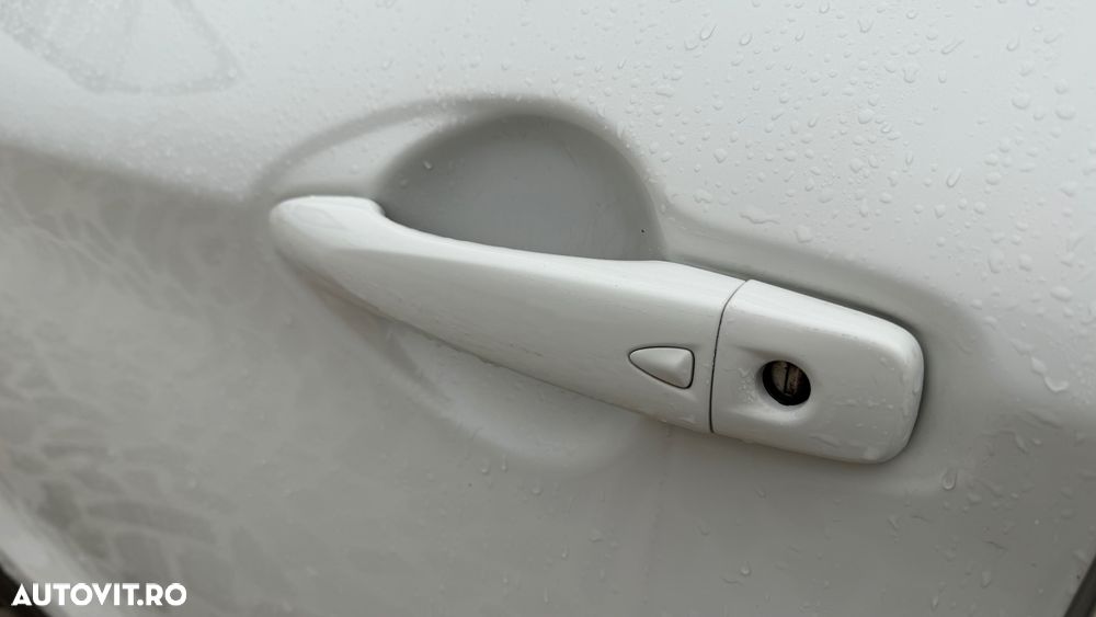 Nissan Qashqai 1.5 DCI N-Connecta - 24