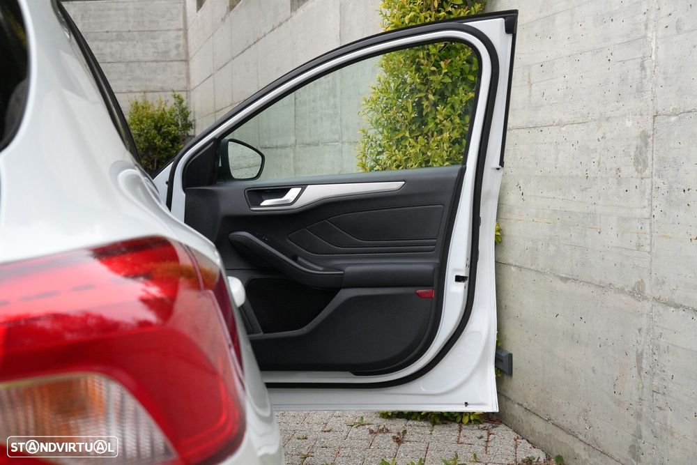 Ford Focus 1.0 EcoBoost MHEV Titanium - 22