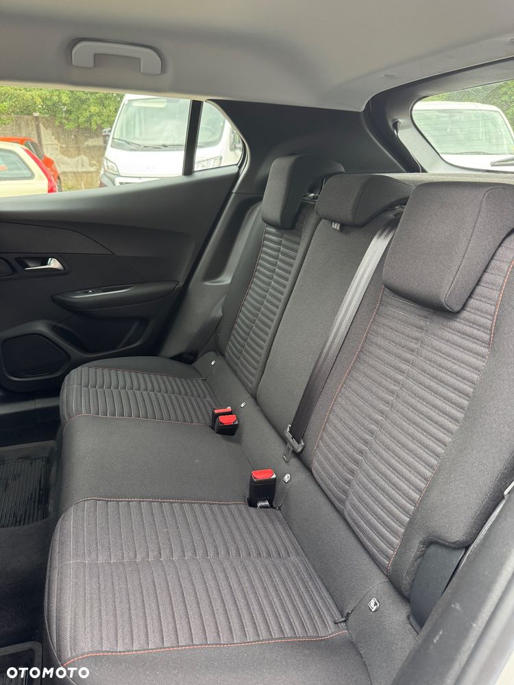 Peugeot 2008 1.2 PureTech Active Pack S&S - 14