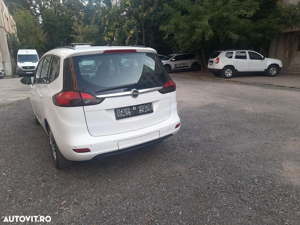 Opel Zafira - 9