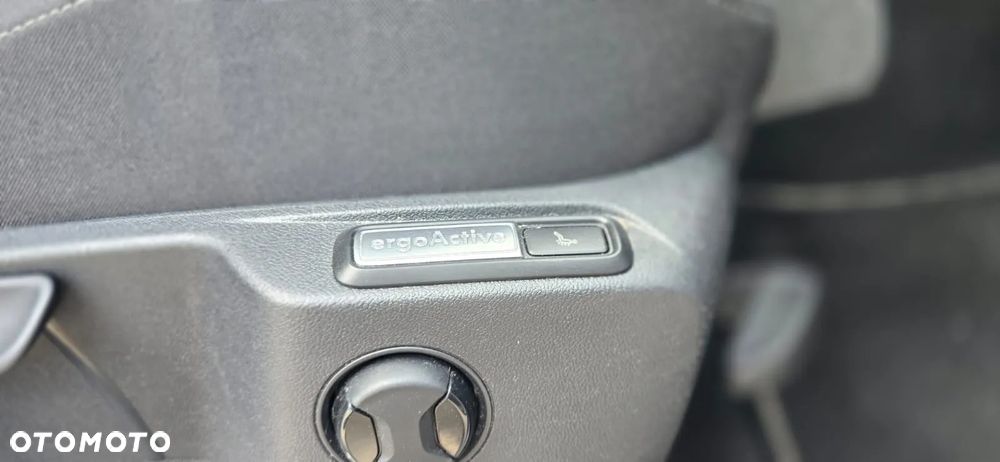 Volkswagen Tiguan 2.0 TDI SCR 4MOTION DSG R-Line - 39