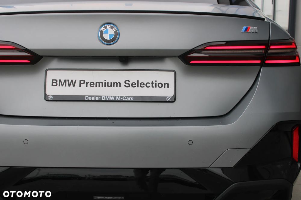 BMW Seria 5 550e xDrive PHEV M Sport - 12