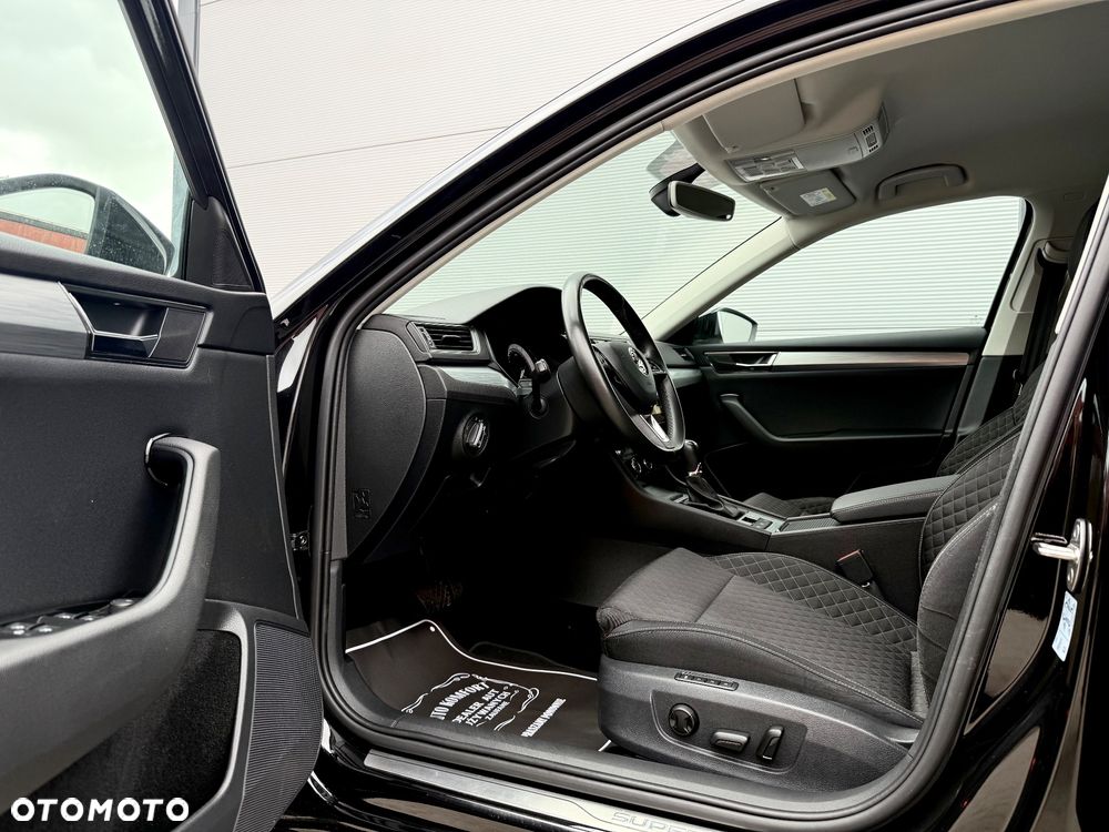 Skoda Superb 1.6 TDI DSG Ambition - 22