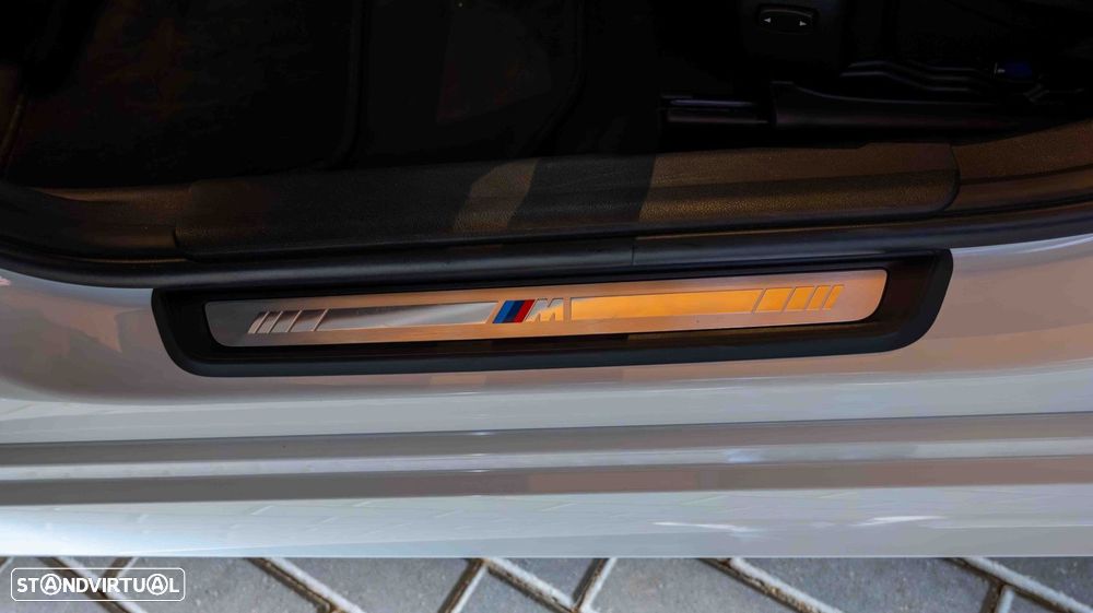 BMW 330 e Touring Pack Desportivo M Pro Auto - 15