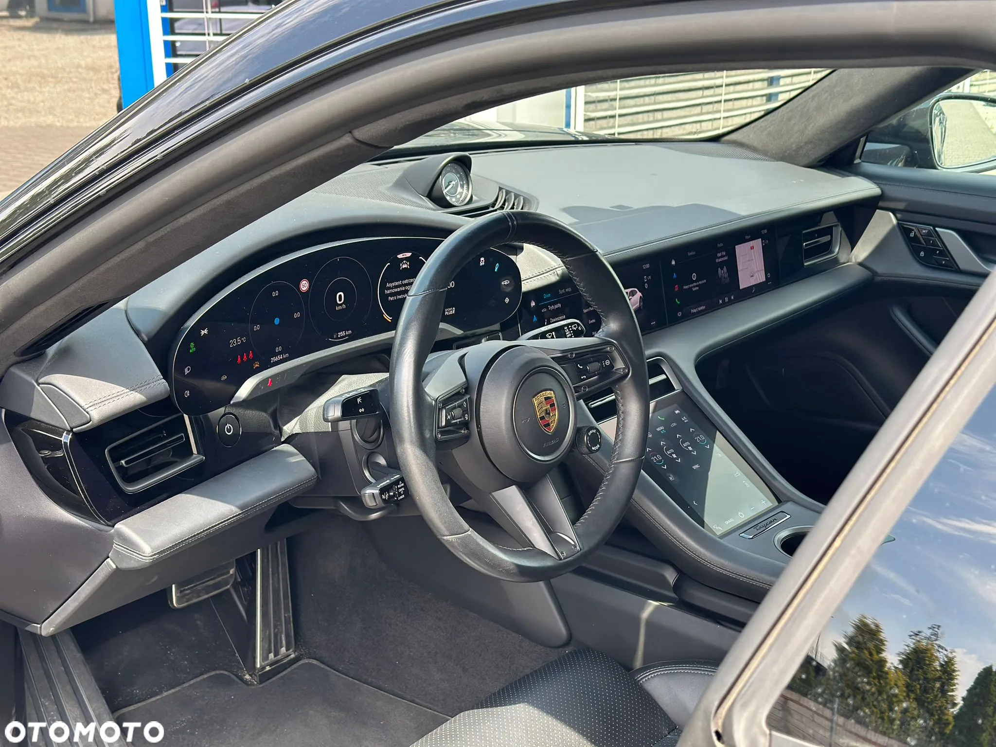 Porsche Taycan Turbo Cross Turismo - 14