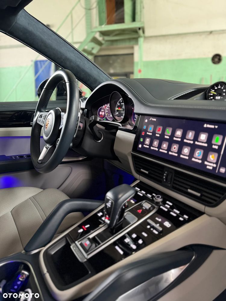 Porsche Cayenne - 28