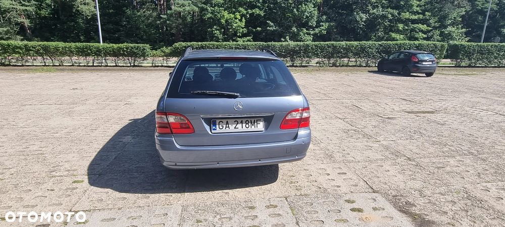 Mercedes-Benz Klasa E 320 T Avantgarde - 4