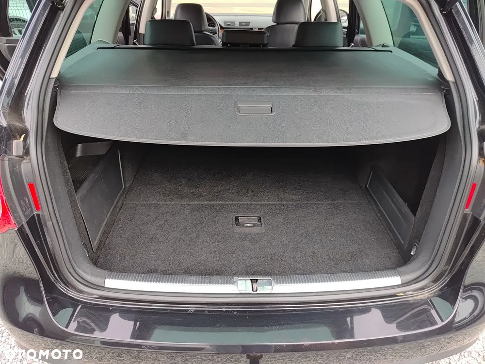 Volkswagen Passat 2.0 TDI DPF DSG Highline - 28