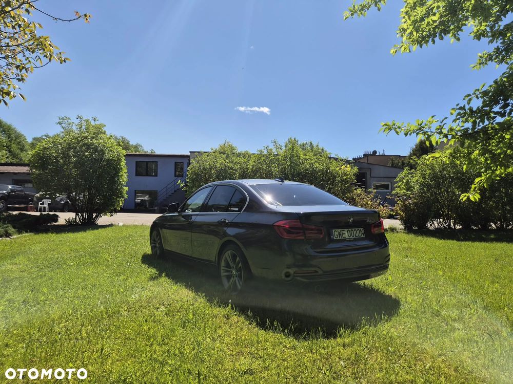 BMW Seria 3 330i Edition Luxury Line Purity - 6