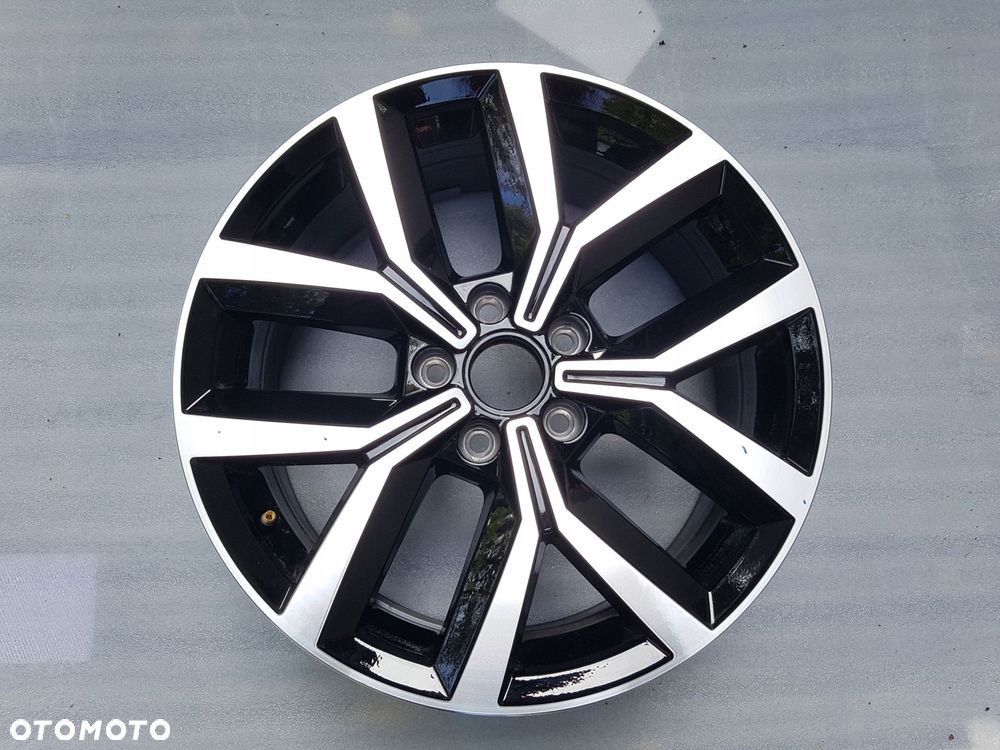 vw passat b8 felga aluminiowa 7j 17 cali et40 3g0601025f fzz - 2