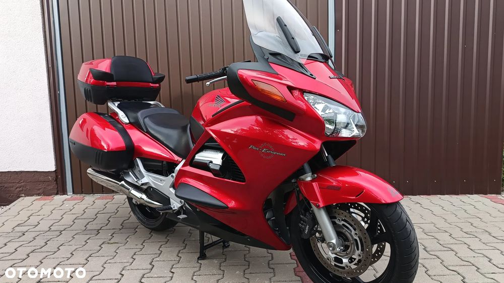 Honda ST - 1