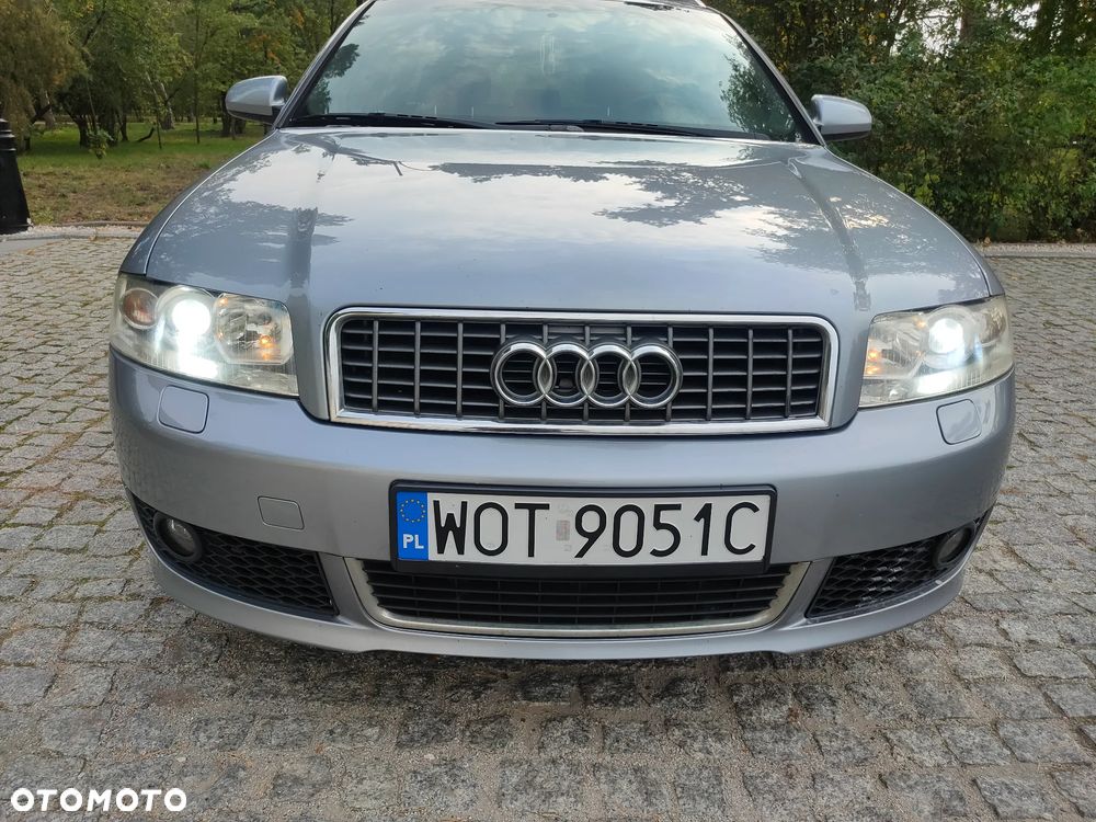 Audi A4 Avant 2.4 - 6