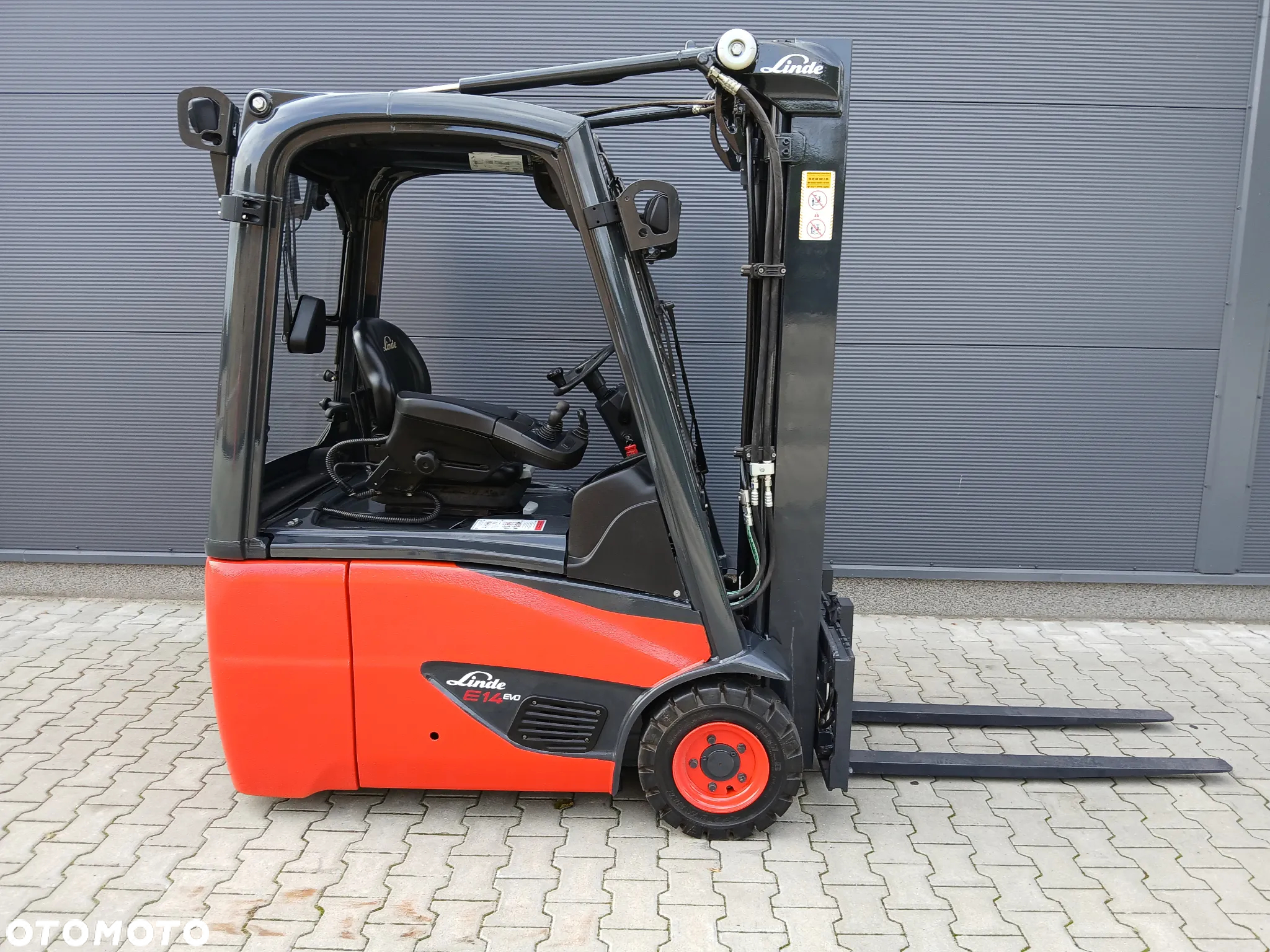 Linde E14-02 - 2