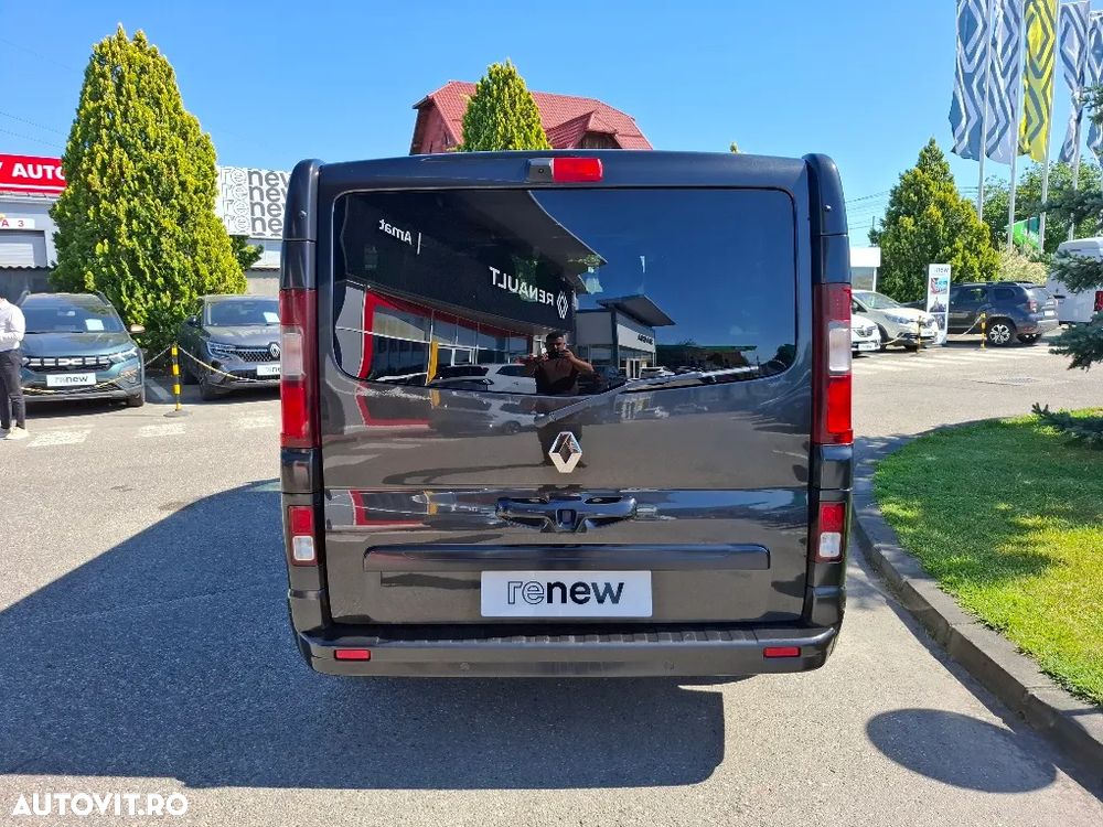 Renault Trafic 2.0 Blue dCi 170 EDC S&S L2 7+1 SpaceClass - 7