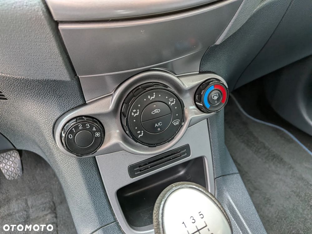 Ford Fiesta - 18