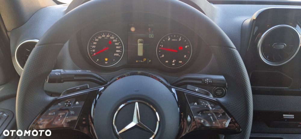 Mercedes-Benz Sprinter - 16