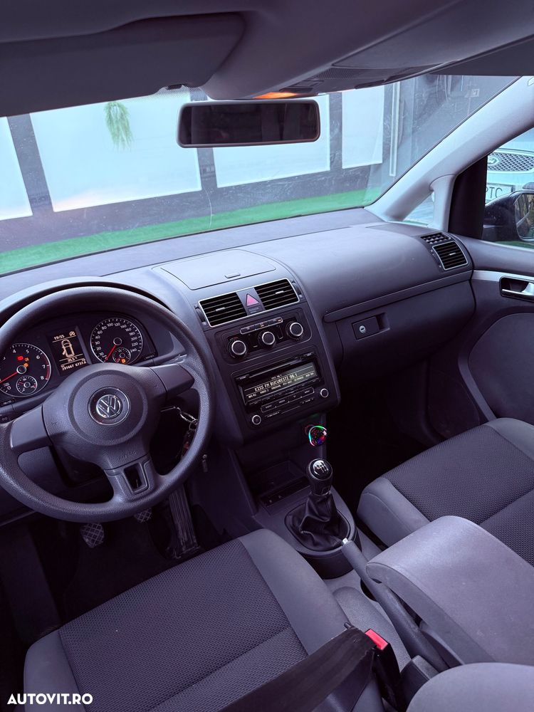Volkswagen Touran - 7
