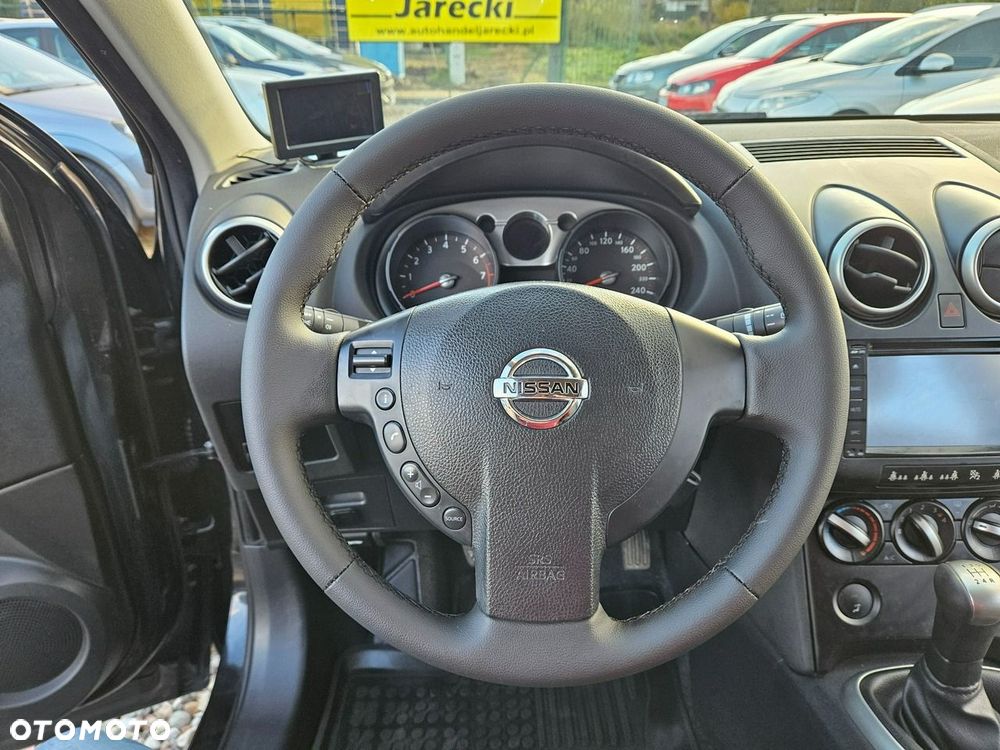 Nissan Qashqai - 14