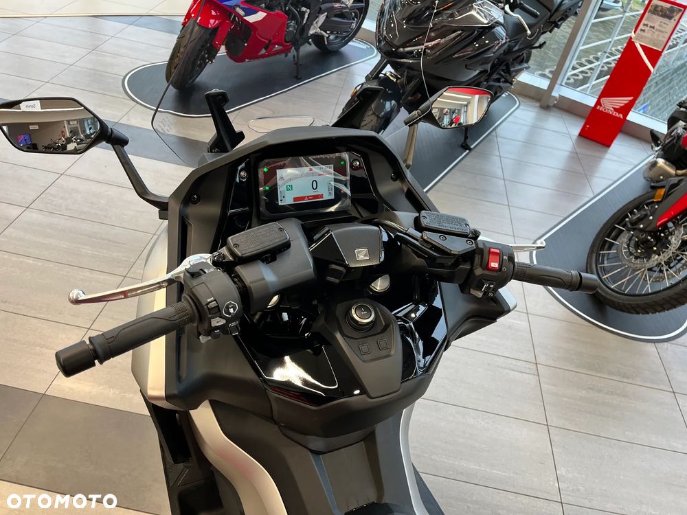 Honda NSS - 10