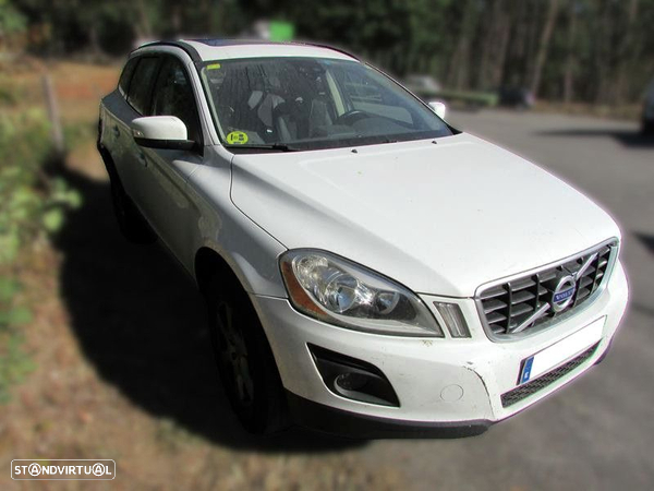 Volvo XC60 2.4 D5 (205CV) de 2010 - Peças Usadas (6081)