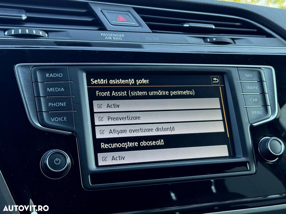 Volkswagen Touran - 13