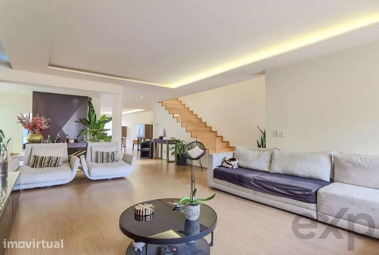 Propriedade exclusiva com duas moradias, piscina interior aquecida e a - Grande imagem: 5/60