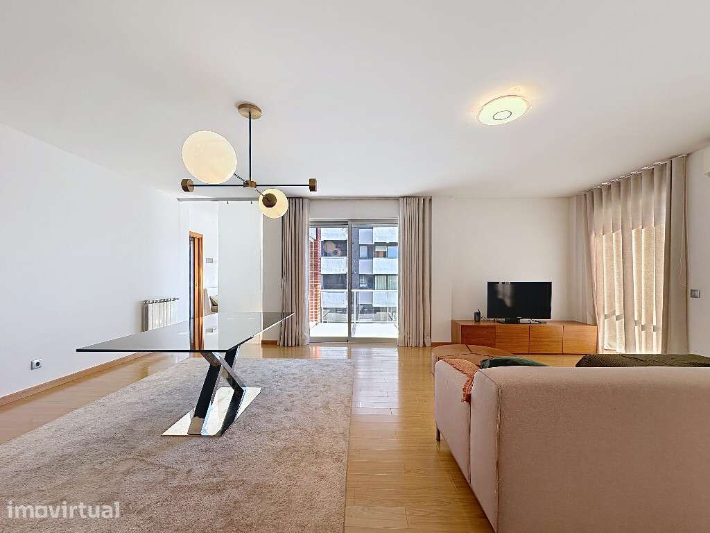 Apartamento T3 com 2Aparcamento, Quinta da Portela - Grande imagem: 2/18