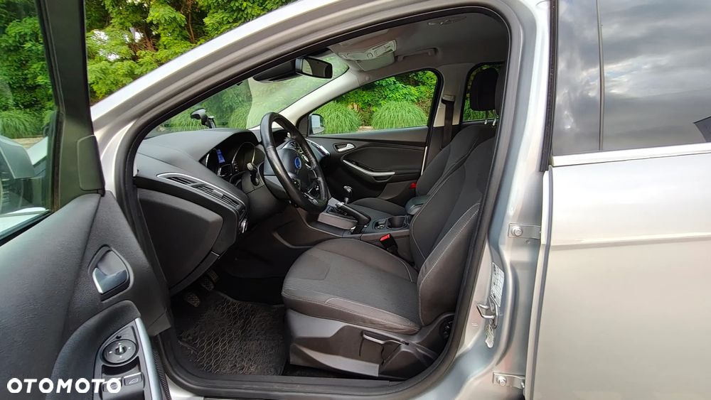 Ford Focus 1.0 EcoBoost Titanium - 24