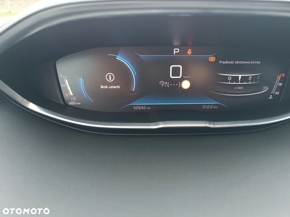 Peugeot 5008 Hybrid 136 e-DSC GT - 8