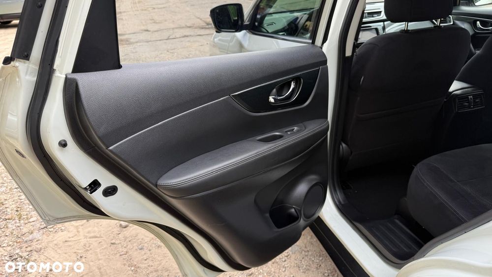Nissan X-Trail 1.6 DCi Tekna Xtronic 2WD - 20