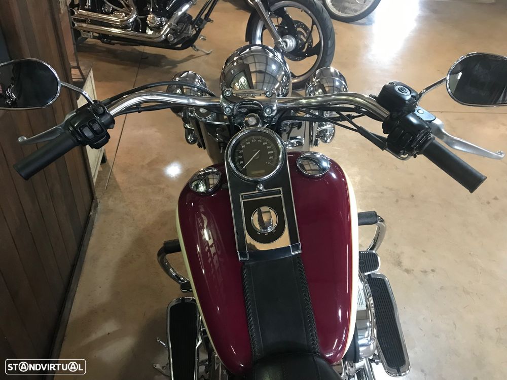 Harley-Davidson FLSTNI Softail Deluxe - 7