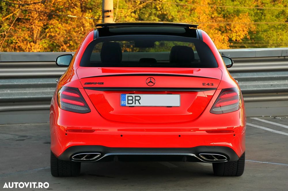 Mercedes-Benz E 43 AMG 4MATIC 9G-TRONIC - 29