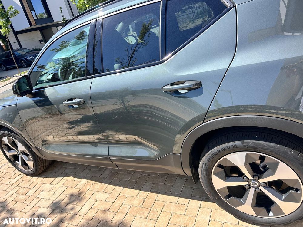 VOLVO XC40 2025 — imagine 3