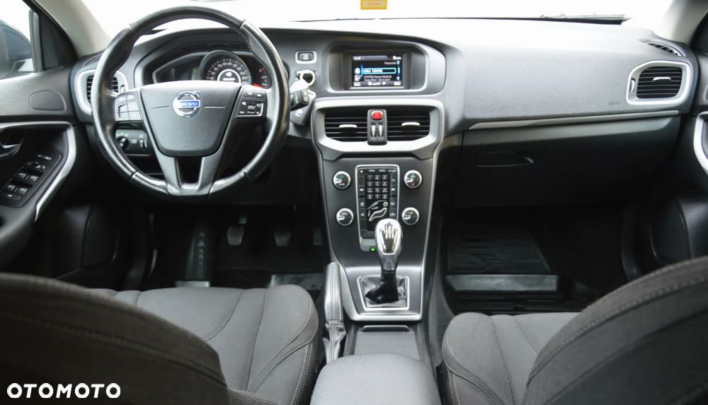 Volvo V40 - 20