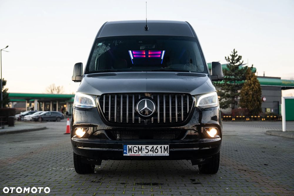 Mercedes-Benz Sprinter 907.235 - 2