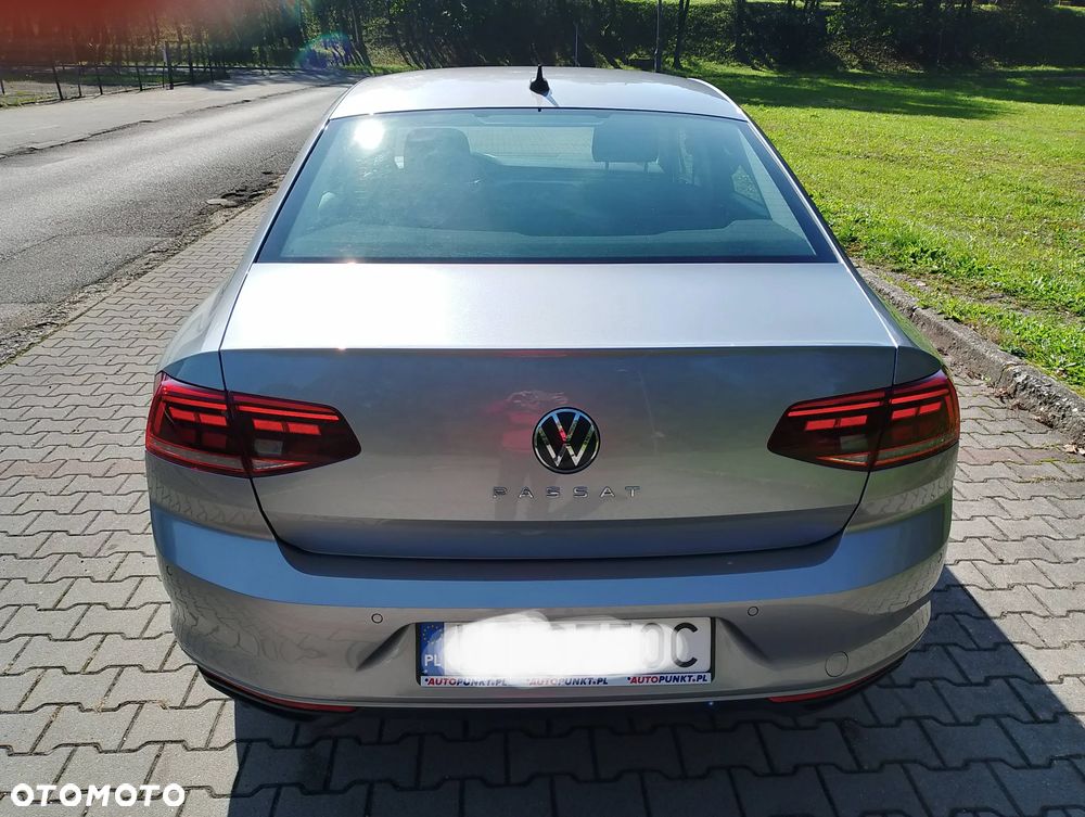 Volkswagen Passat 1.5 TSI EVO Business - 10