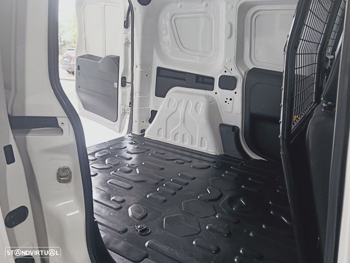 Fiat DOBLO CARGO1.3 MJ EASY 3Lugares - 24