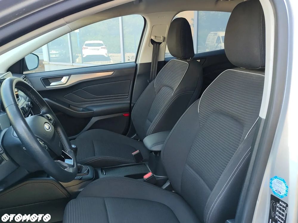 Ford Focus 1.0 EcoBoost Hybrid TITANIUM STYLE - 2