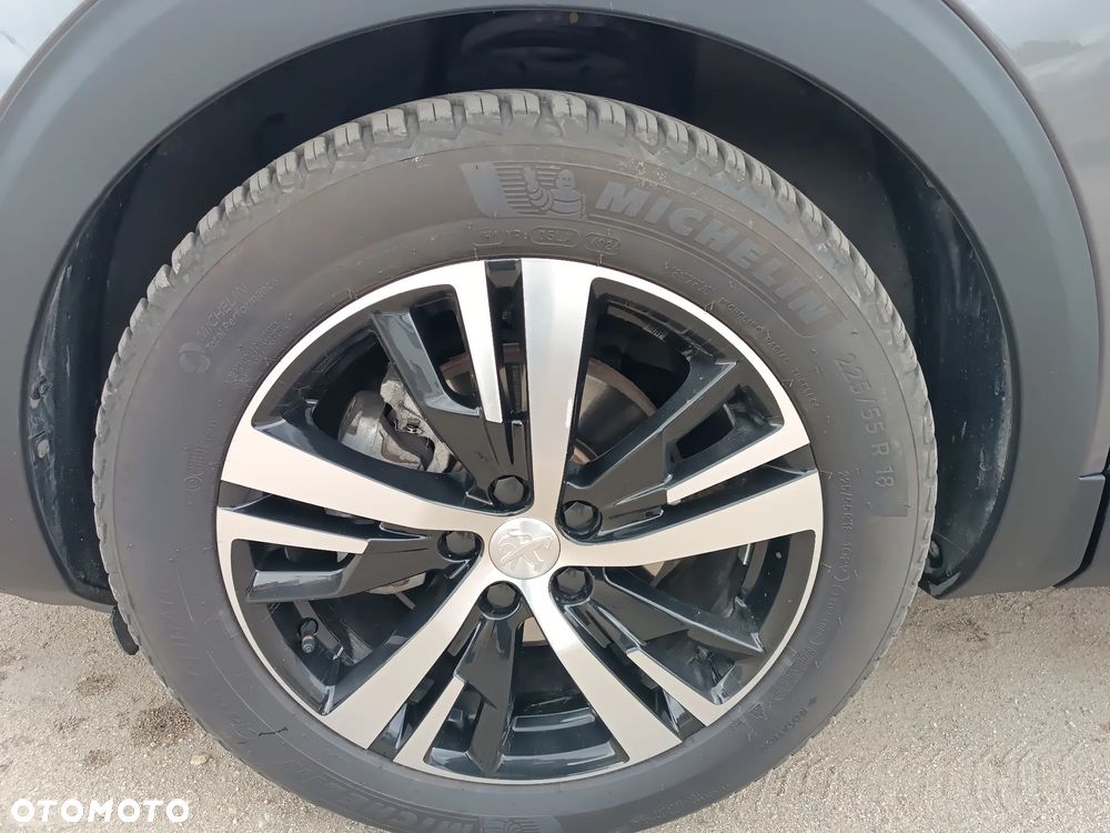 Peugeot 5008 Hybrid 136 e-DSC GT - 9