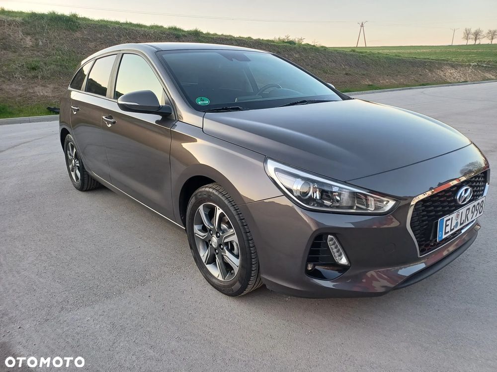 Hyundai i30 blue Kombi 1.4 - 2