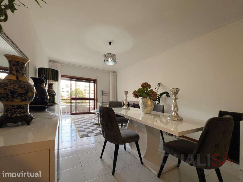 Apartamento T3 com varandas e garagem fechada em S. Vicente em Braga - Grande imagem: 2/38