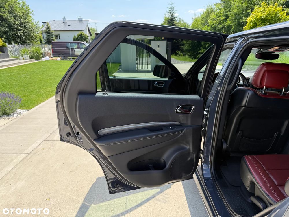 Dodge Durango 6.4 SRT - 11