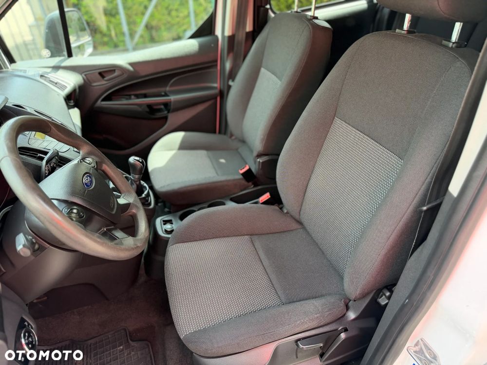 Ford Transit Connect - 15