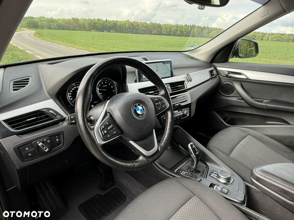 BMW X1 sDrive18i Advantage - 22