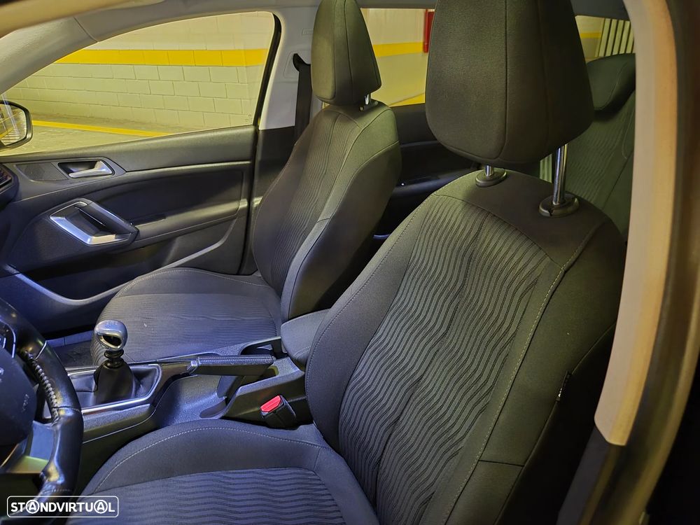 Peugeot 308 SW BlueHDi 120 Stop & Start Style - 23
