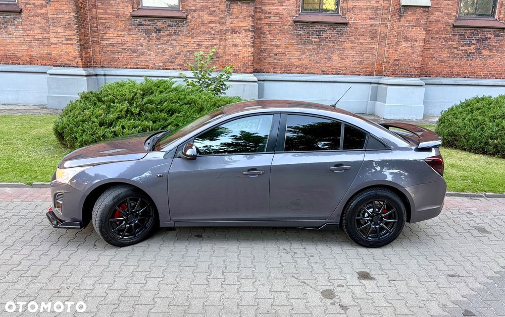 Chevrolet Cruze 1.8 LTZ - 14